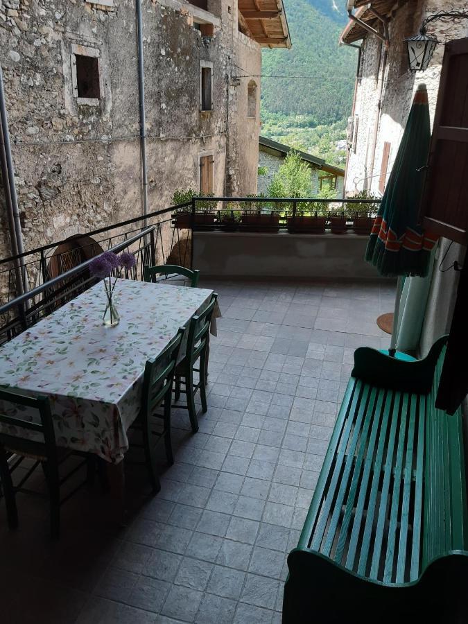 Ca' Berti Appartamento Con Terrazza Ville Del Monte เทนโน ภายนอก รูปภาพ
